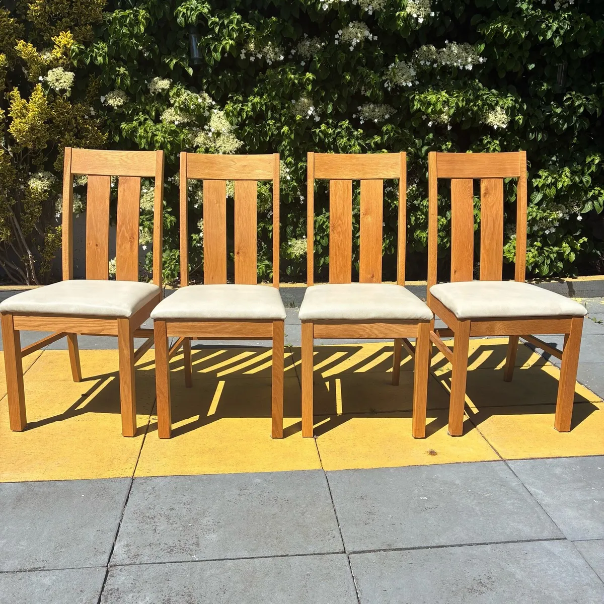 4 solid Oak Chairs with cream Leather seats - Image 2