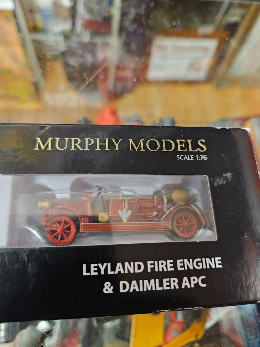Hornby Murphy OO Gauge British Armoured Car and Fi - Image 2