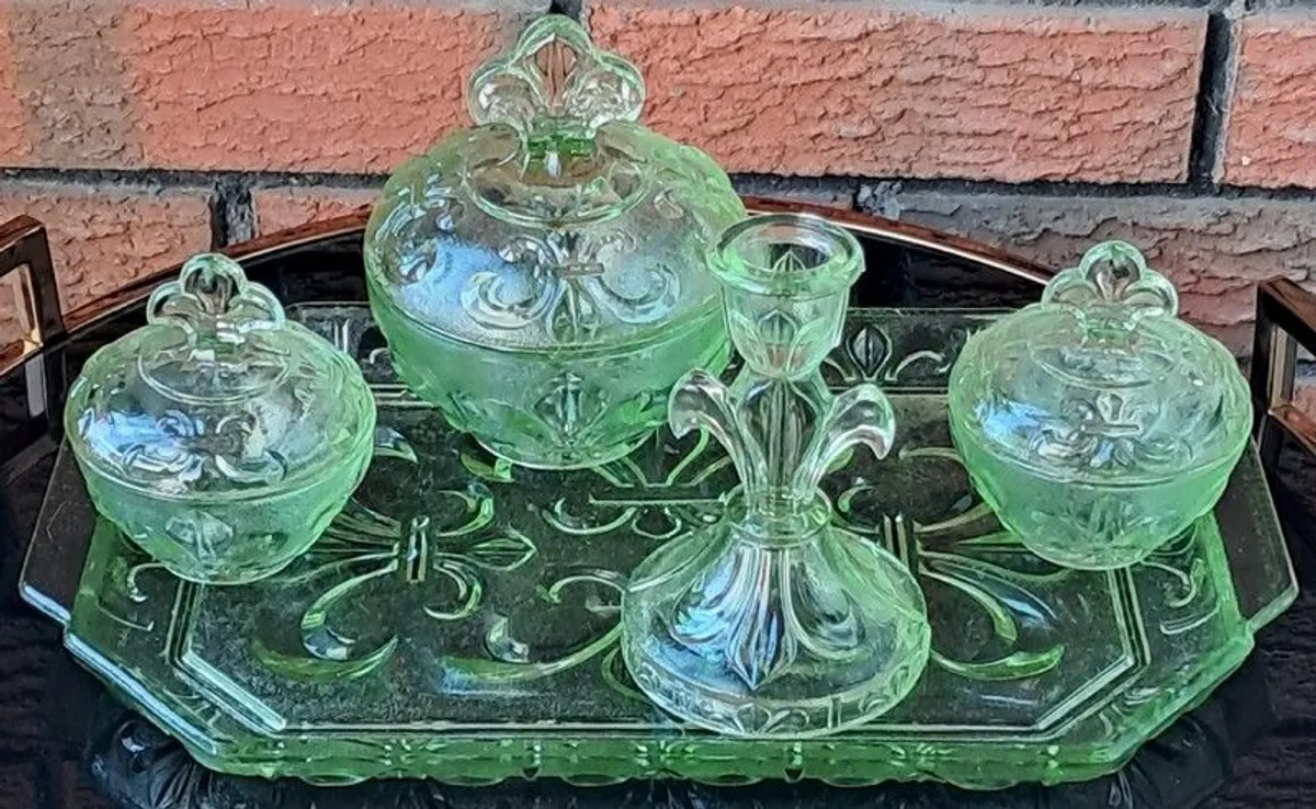 Art Deco Mint Green Coloured 5 x Piece Glass Vanity Set - Image 1