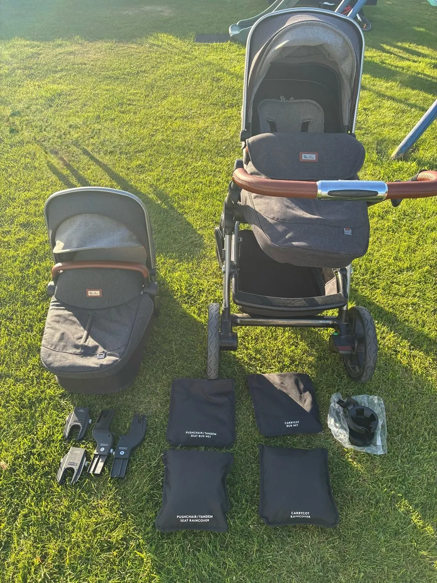 Silver Cross Wave Pram - Image 1