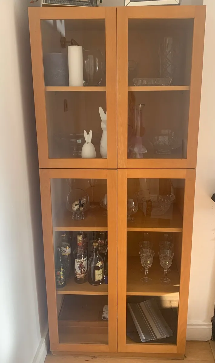 Glass cabinet
