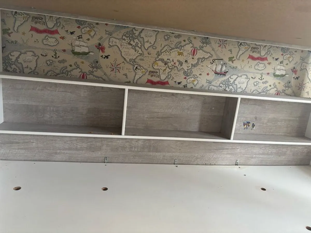 bunk - Image 3