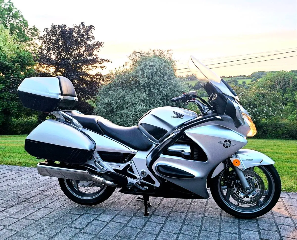 Honda ST 1300 Pan European. Trade-in possible - Image 2