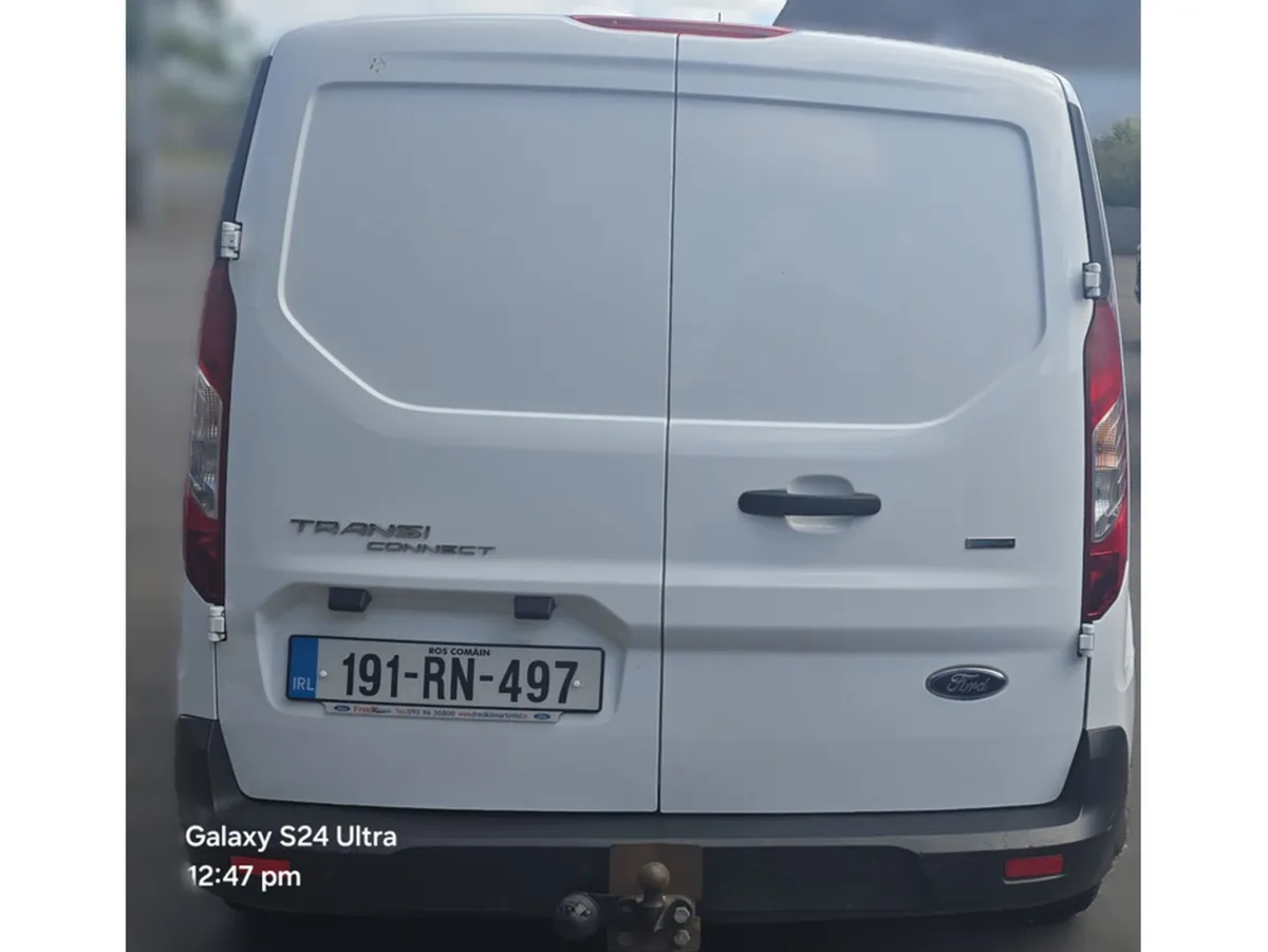 Ford Transit Connect CUSTOM TREND SWB 1.5 7 75PS M - Image 2