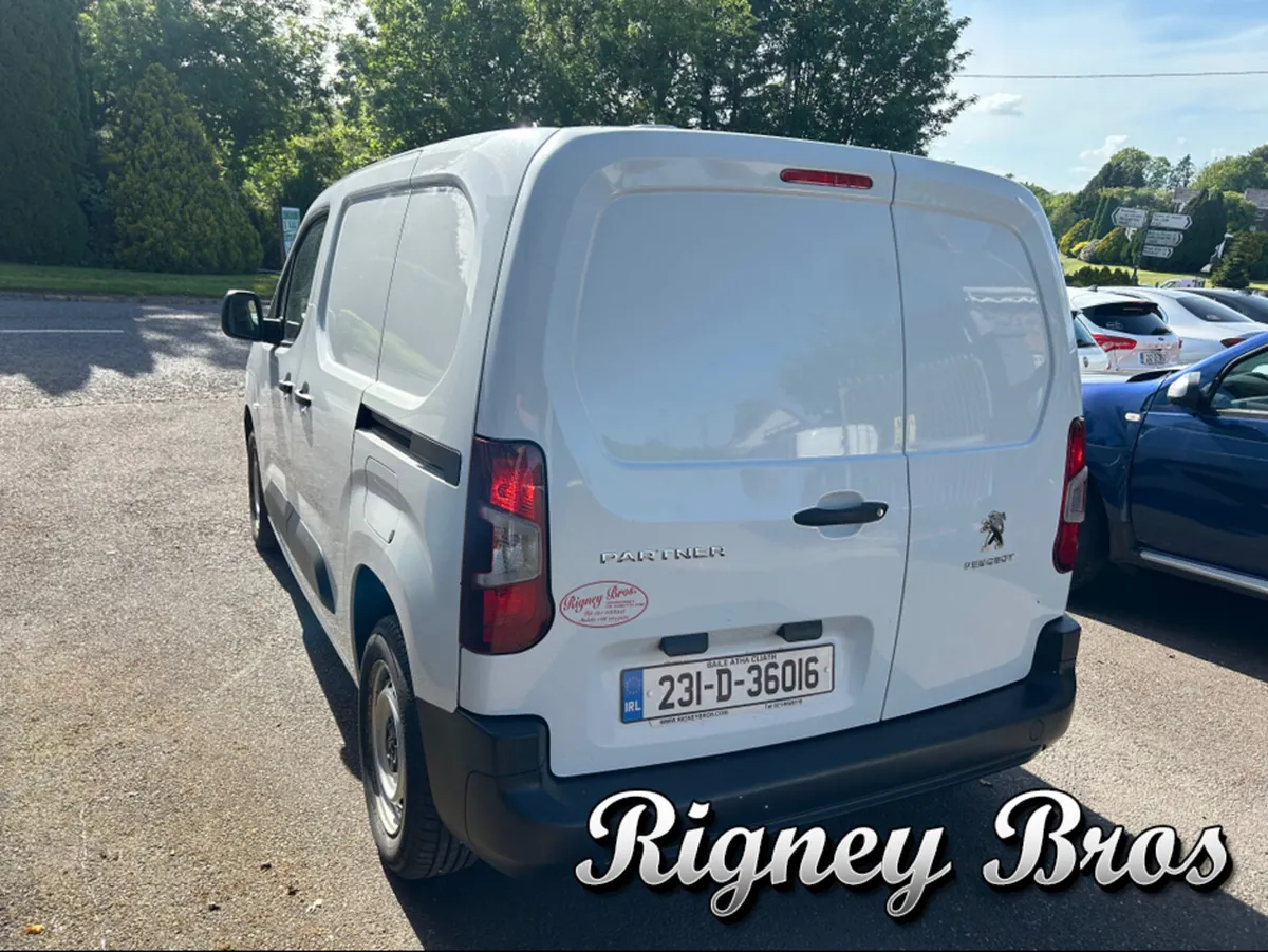 Peugeot Partner ACTIVE PLUS 1.5 BLUE HD - Image 4