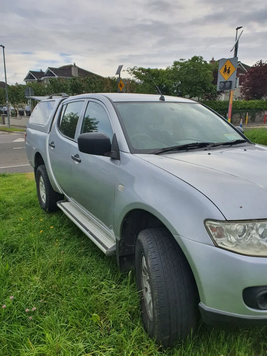 Mitsubishi L200 2010 - Image 2