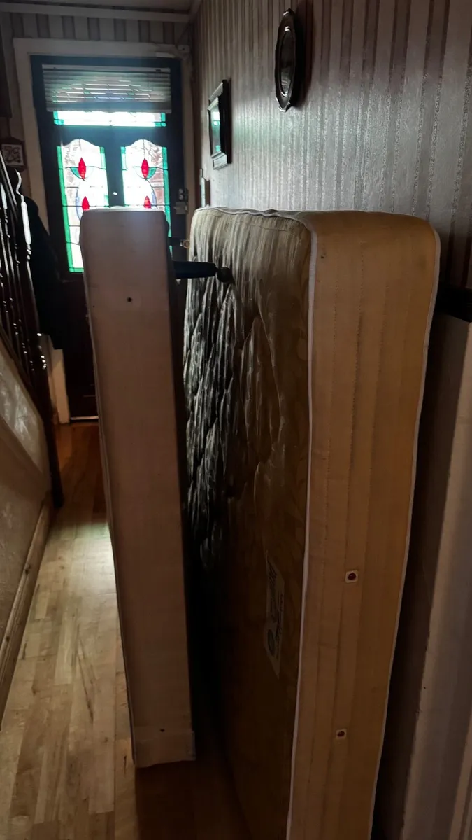 Double bed - Image 2