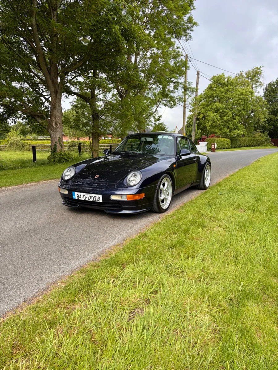 Porsche 911 (993 Carrera 2 Tiptronic) - Image 2