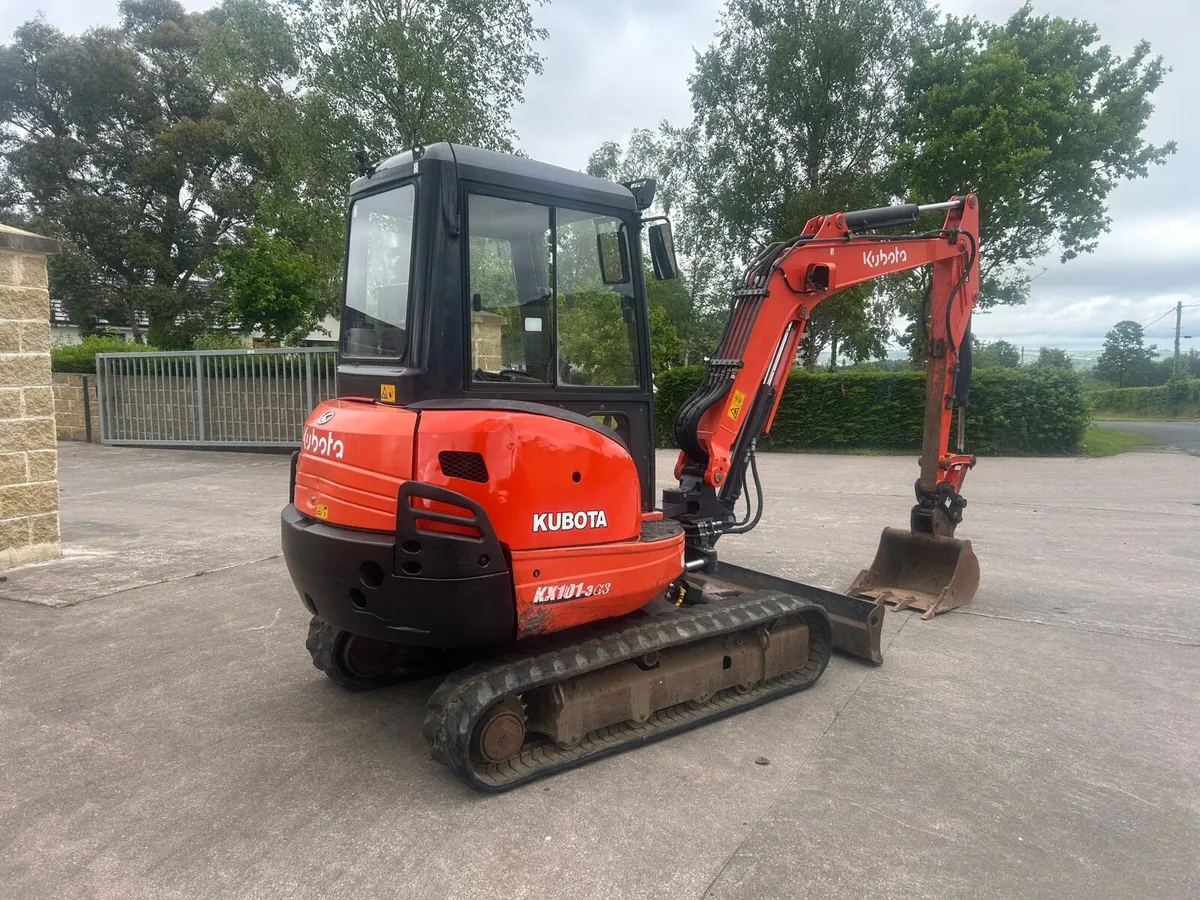 Kubota kx101-3 digger - Image 2