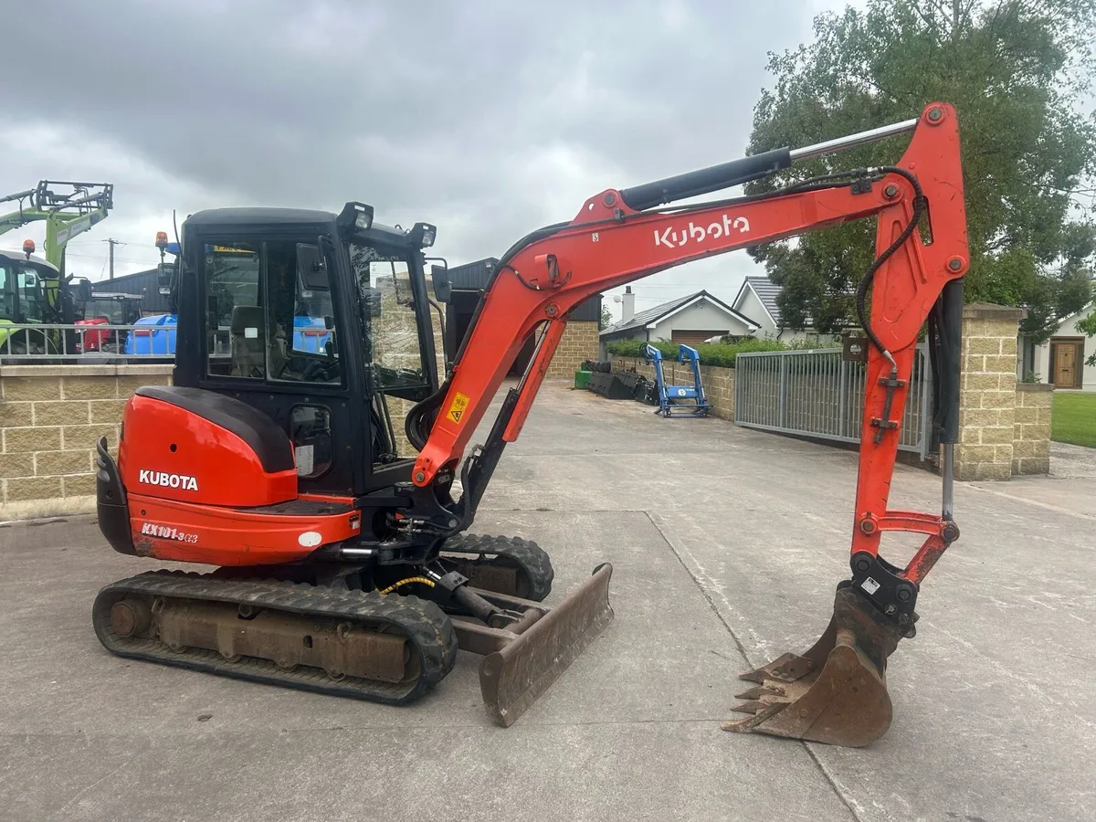 Kubota kx101-3 digger - Image 1