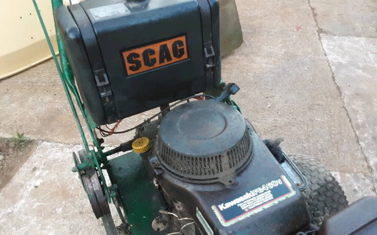SCAG self propelled mower - Image 2