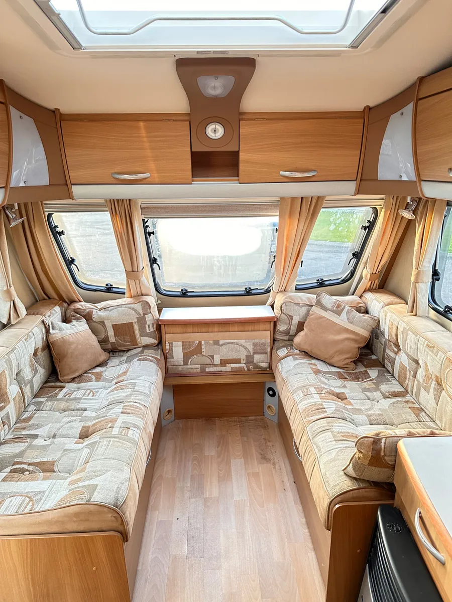 ✨STUNNING ACE JUBILEE 4 BERTH ISLAND BED✨ - Image 4