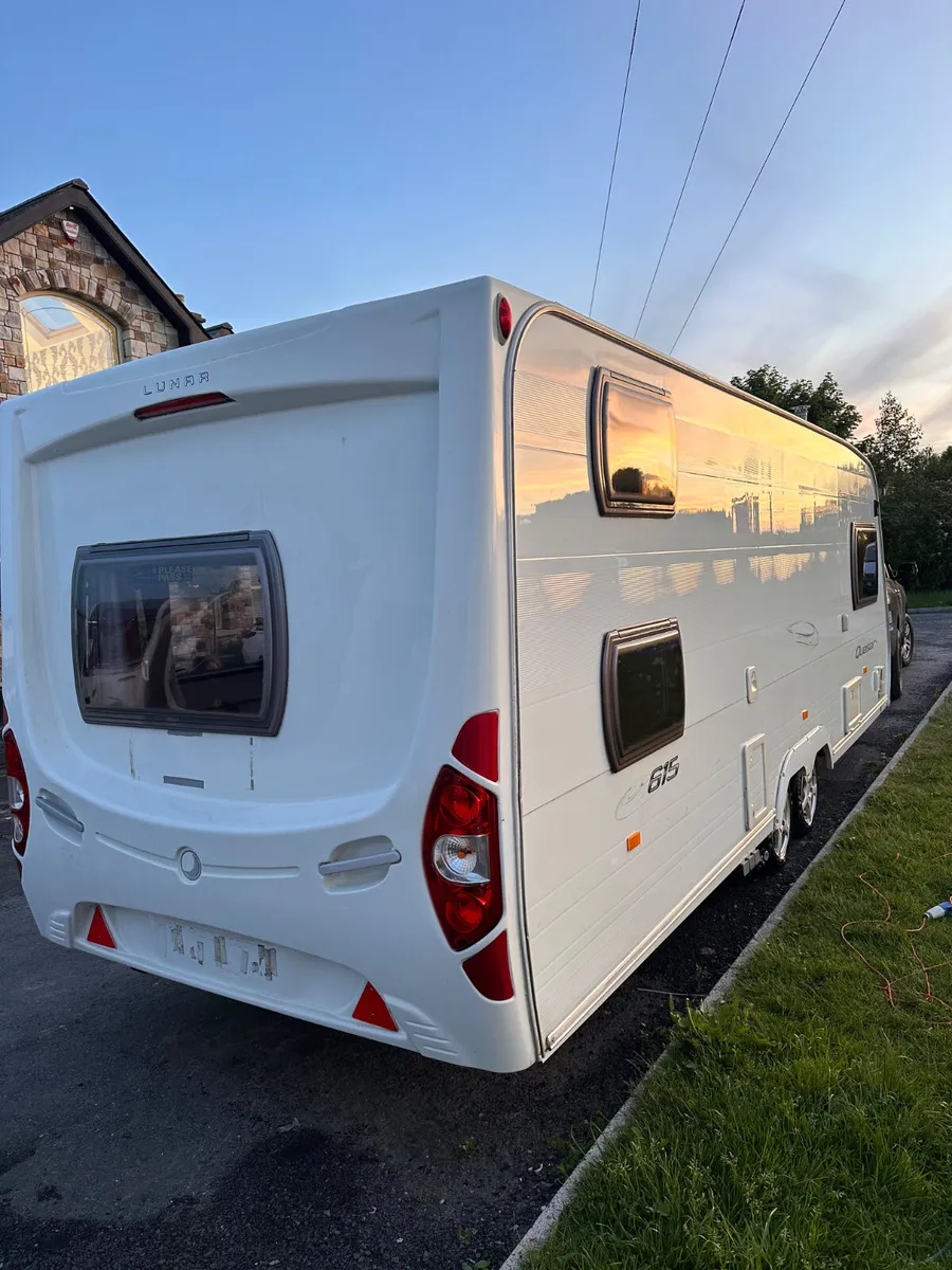 ✨BARGAIN LUNAR QUASER 5-6 BERTH✨ - Image 2