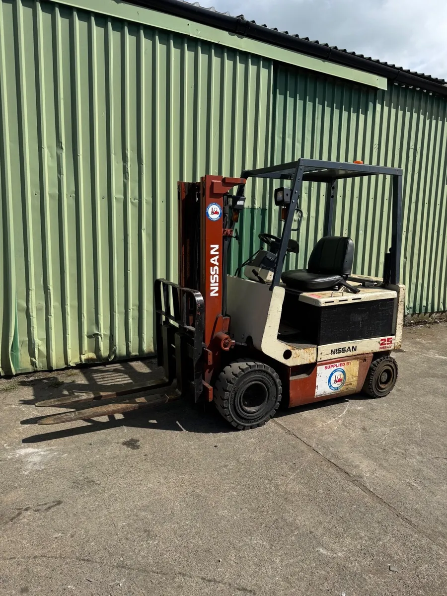 Forklift 2.5 Ton - Image 1