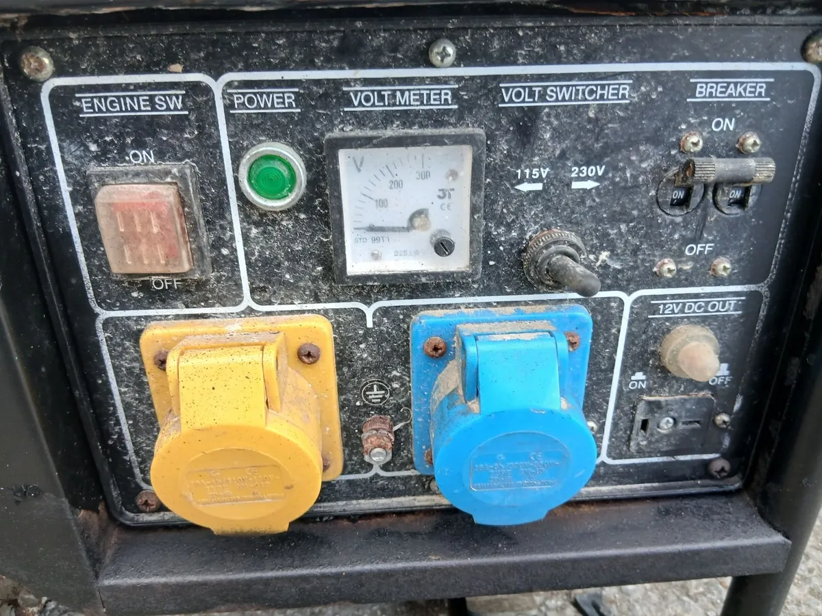 Big generator working perfect price too sell - Image 2