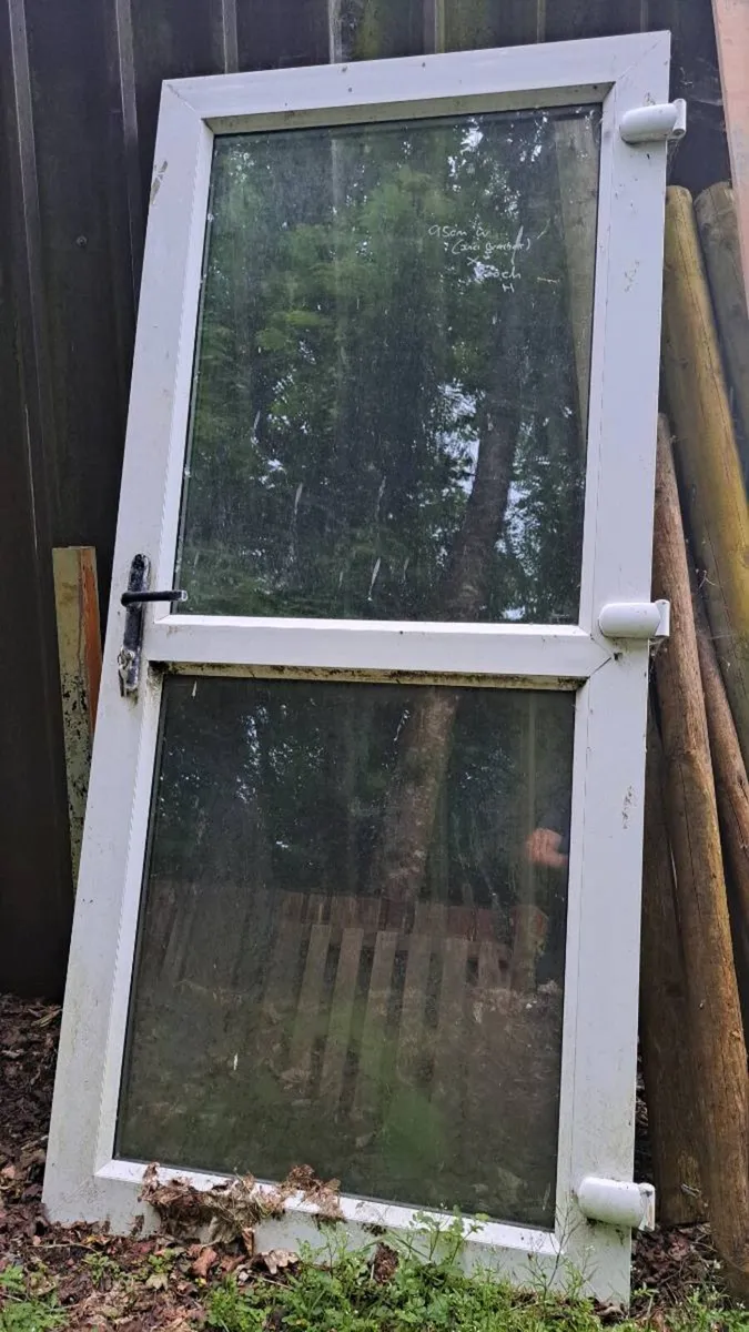 White PVC Glass Door (No Fame)