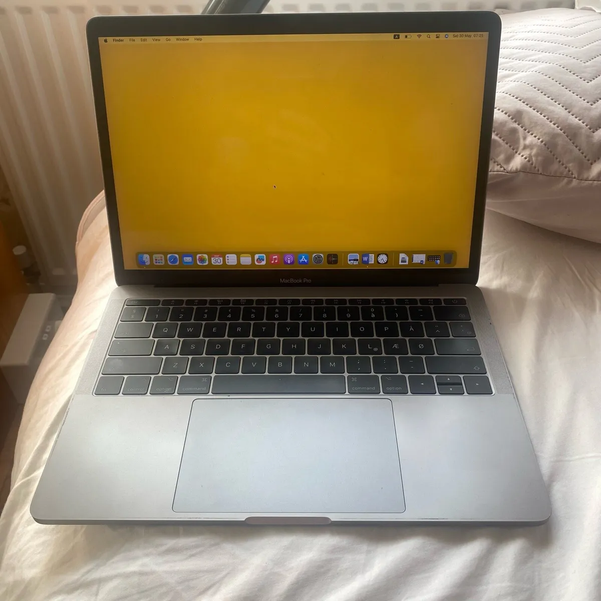 MacBook Pro 2017 (Recently refurbished) - Image 2