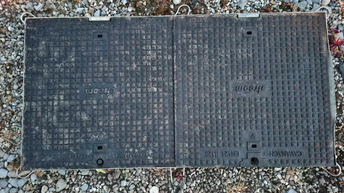 Manhole and cover - Image 1