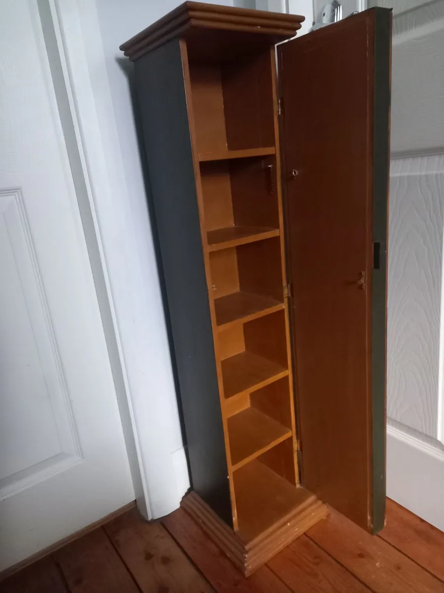 Wooden music stand/press/cupboard - Image 3