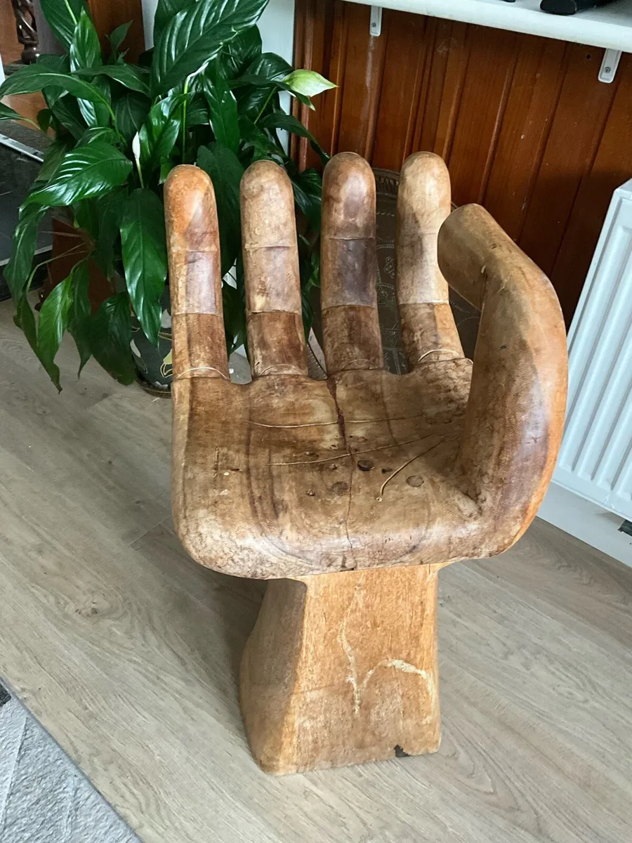 HAND -SHAPED Wooden Chair - Image 1