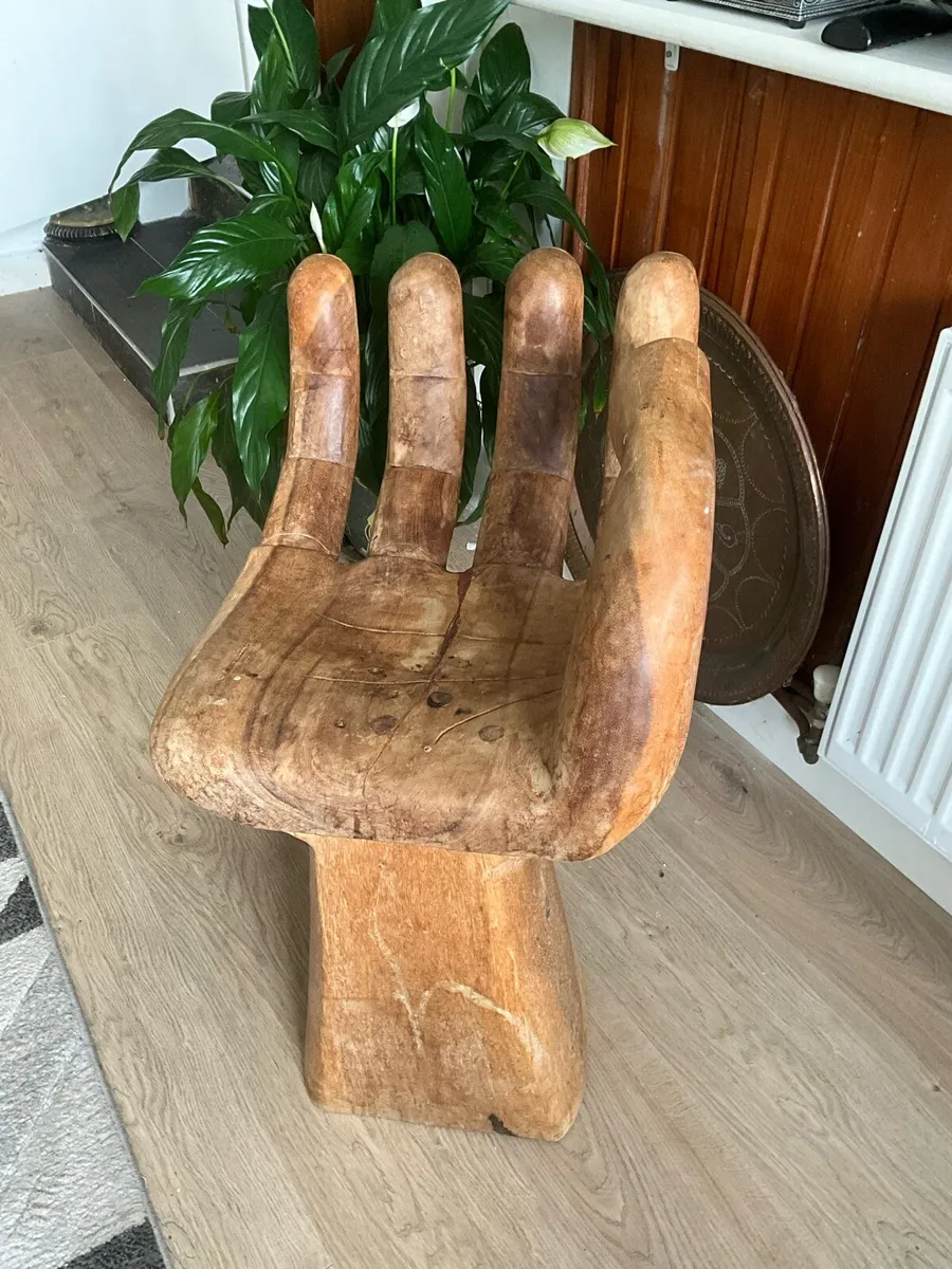 HAND -SHAPED Wooden Chair - Image 3