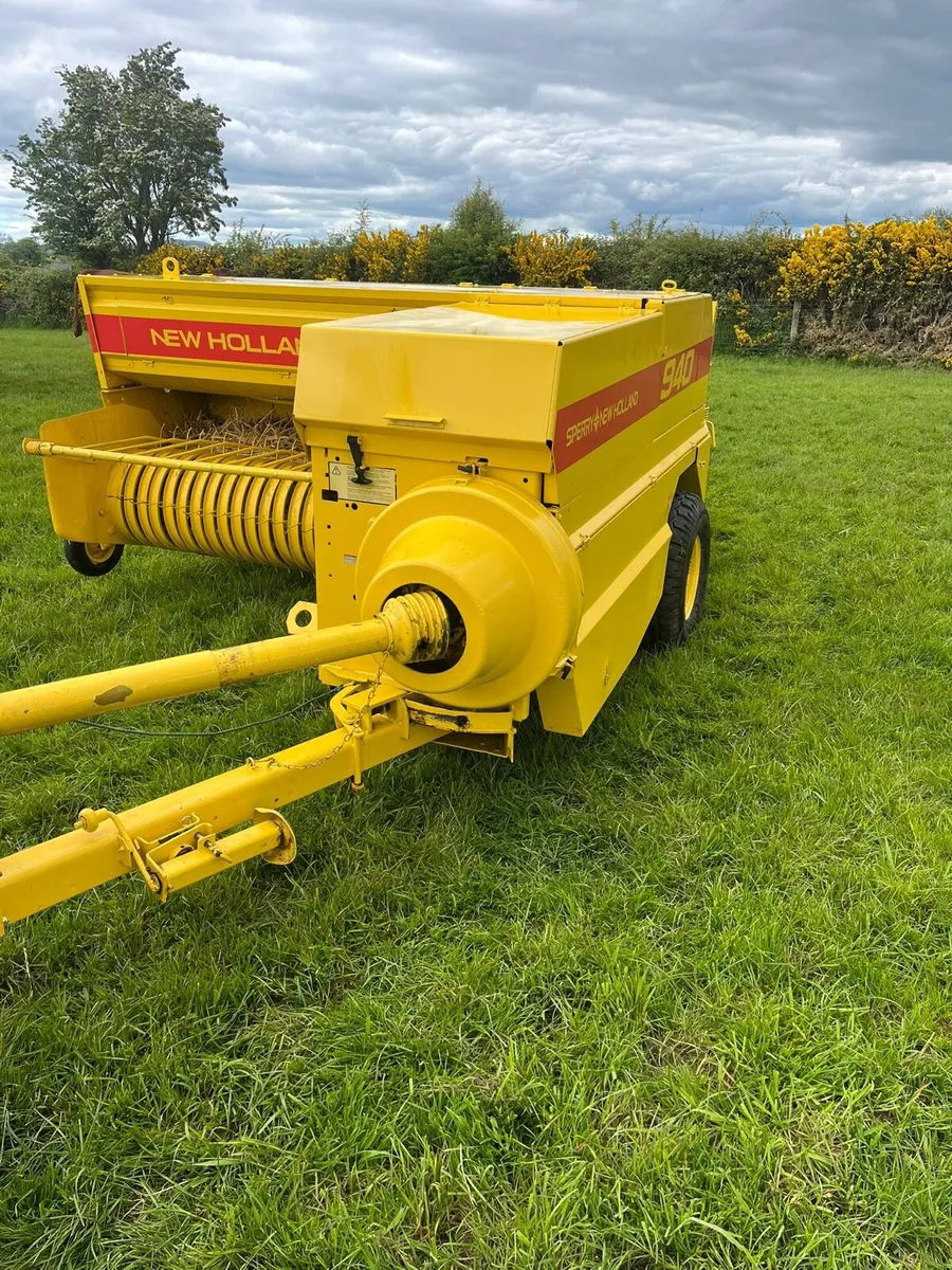 New Holland 940 baler - Image 2