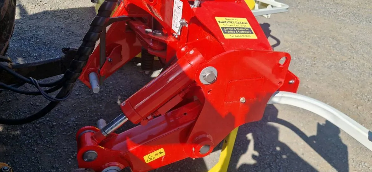 New pottinger 352v  11ft 6 disc mower - Image 2