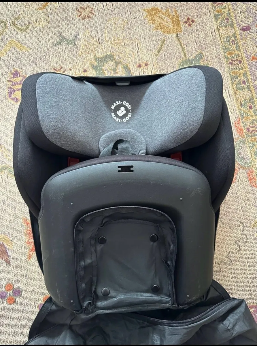 Maxi cosi Nomad car seat - Image 2