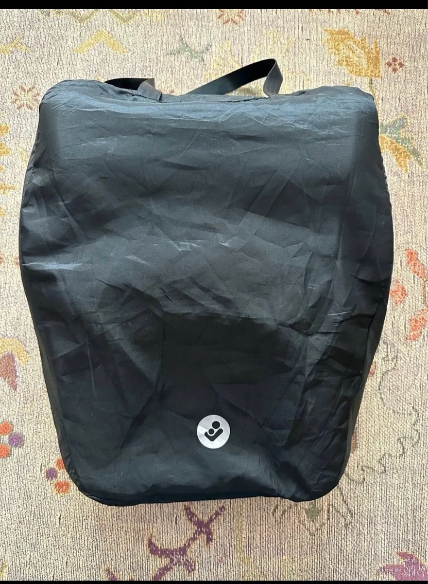 Maxi cosi Nomad car seat - Image 3