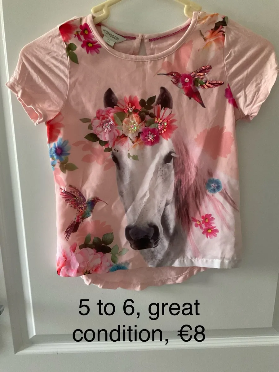 Girls t shirt, 5 to 6