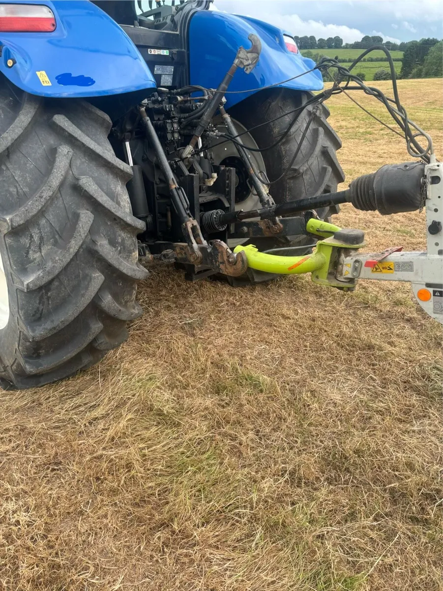 New Holland T7.235 classic - Image 3
