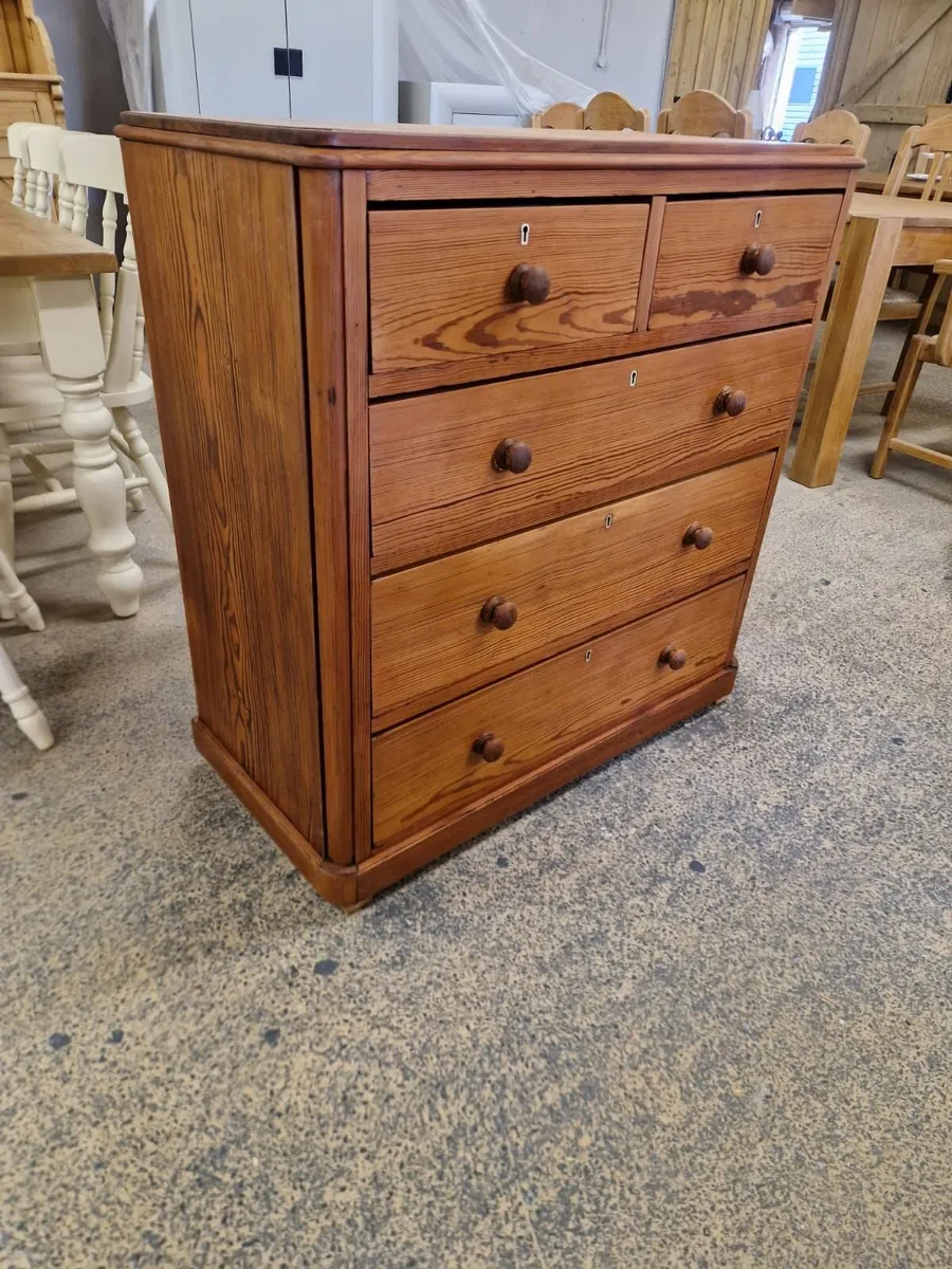 Victorian pitch pine chest of drawers - Image 2