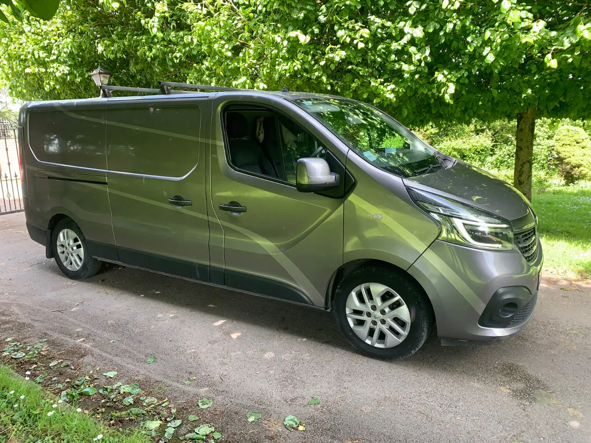202  RENAULT  TRAFFIC  DIESEL AUTOMATIC - Image 1