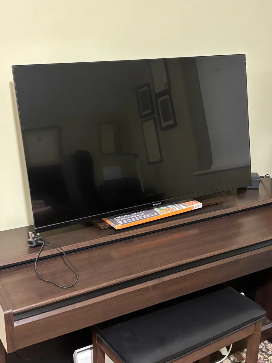40 inch flat smart tv