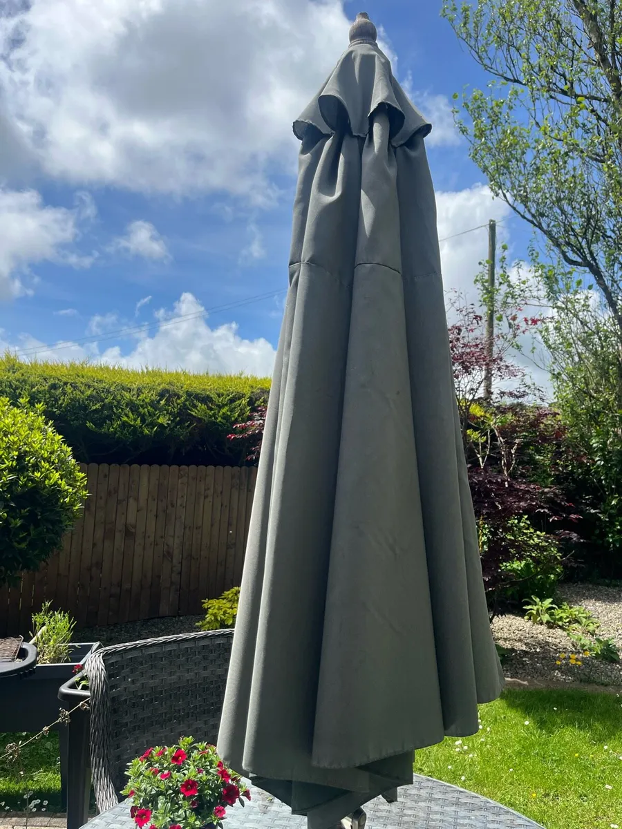 Garden parasol - Image 2