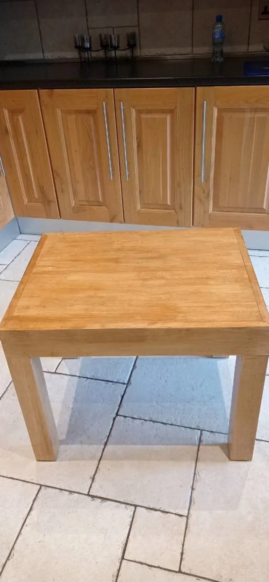 700 x 550mm Heavy pine coffee table - Image 2