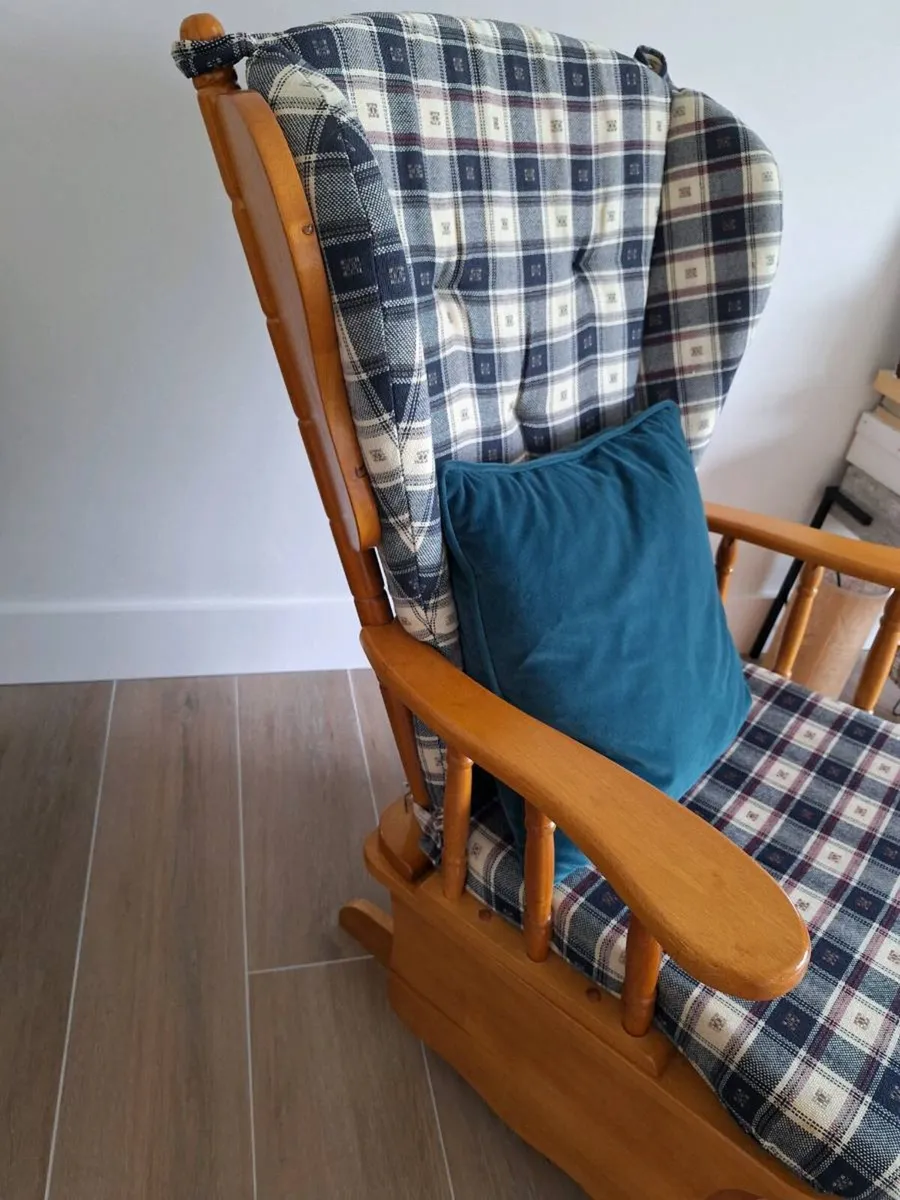 Rocker/Nursery Chair - Image 2