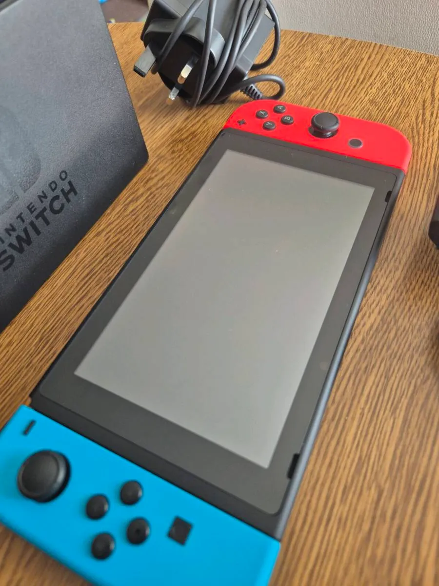 Nintendo switch - Image 2