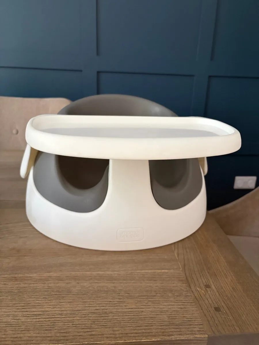 Mamas and Papas baby snug seat - Image 1