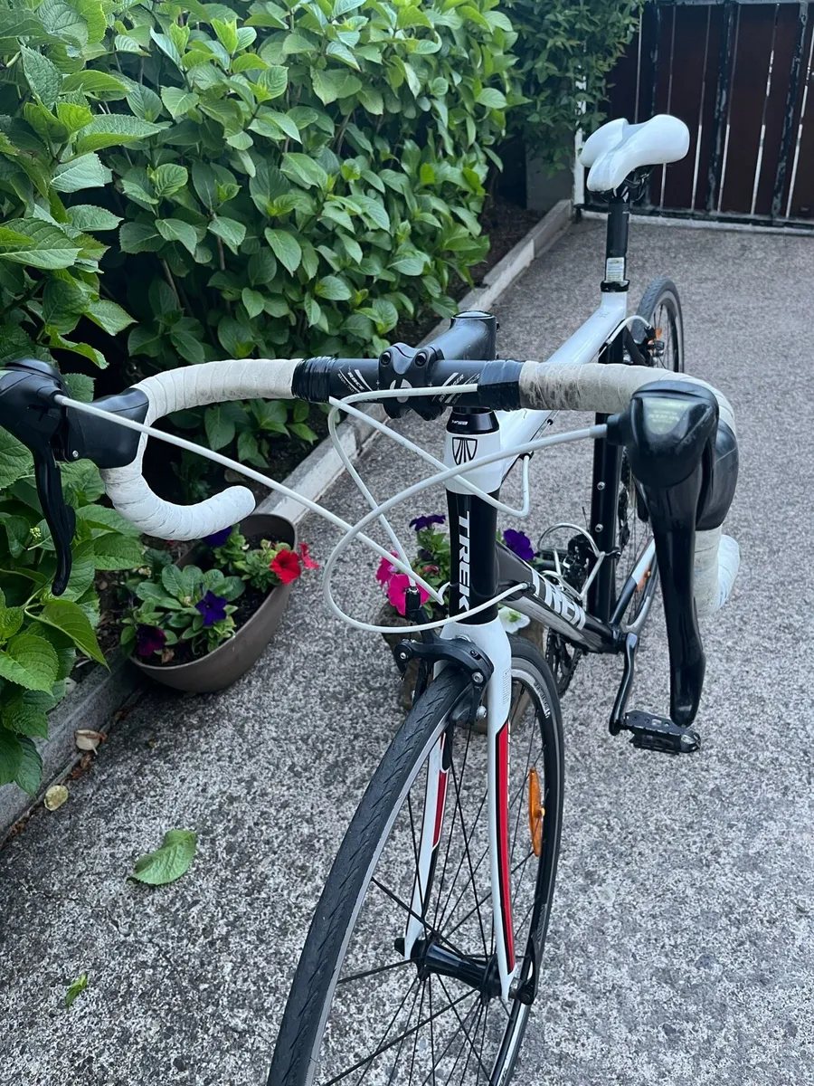 Trek 1,2 Alpha Road bike. - Image 3