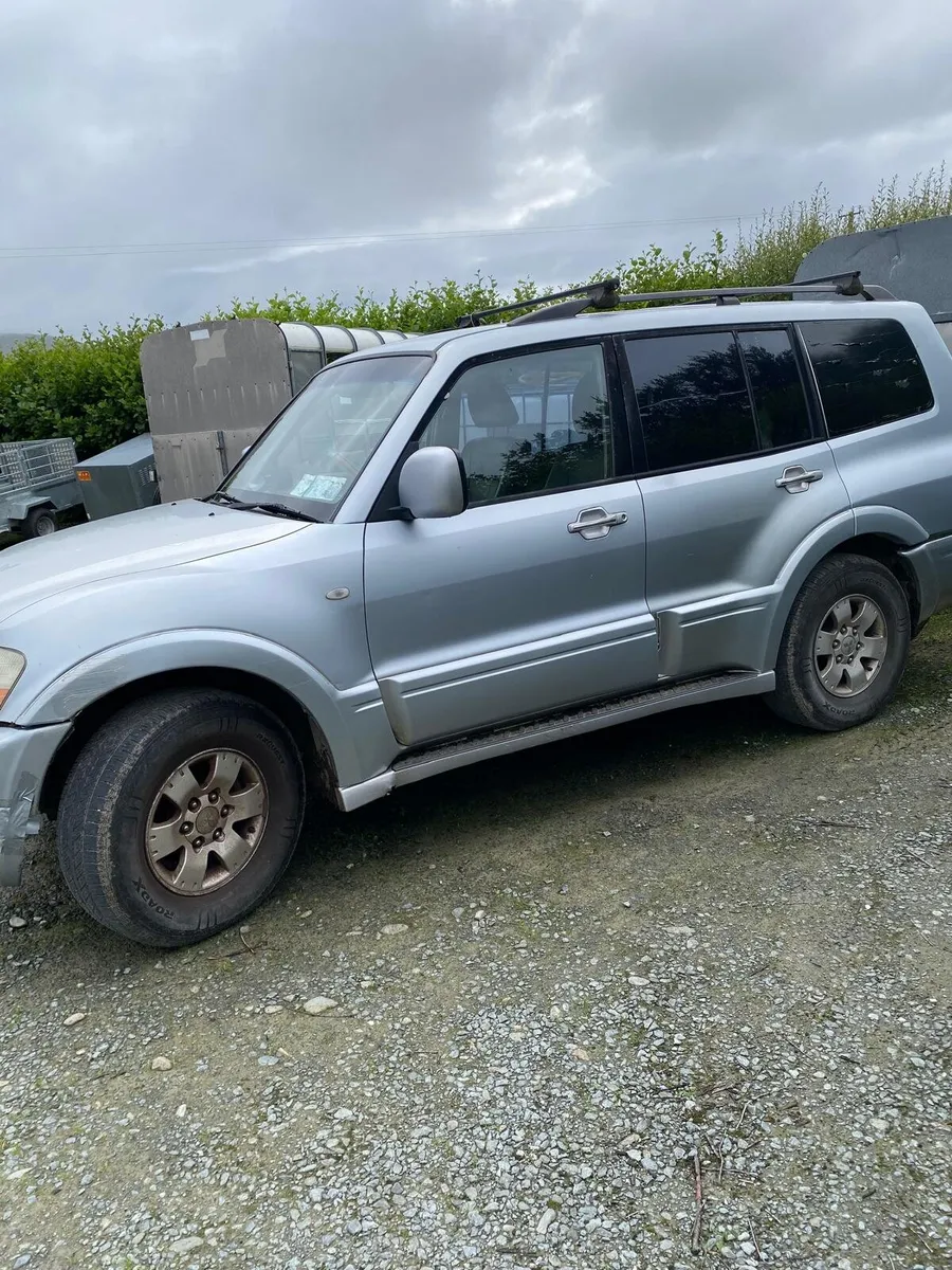 Mitibushi pajero 3.2 - Image 2