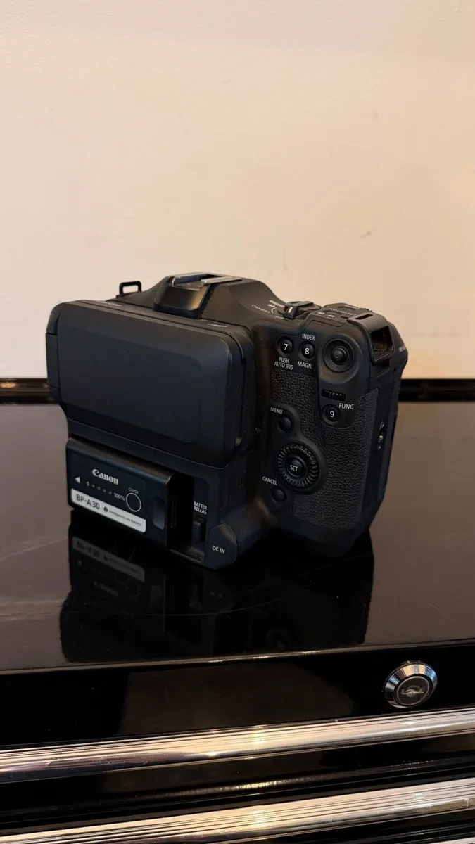 Canon c70 - Image 3