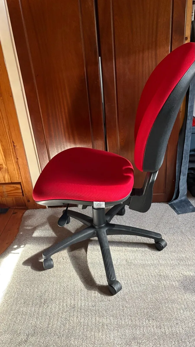 Office chair - Image 4
