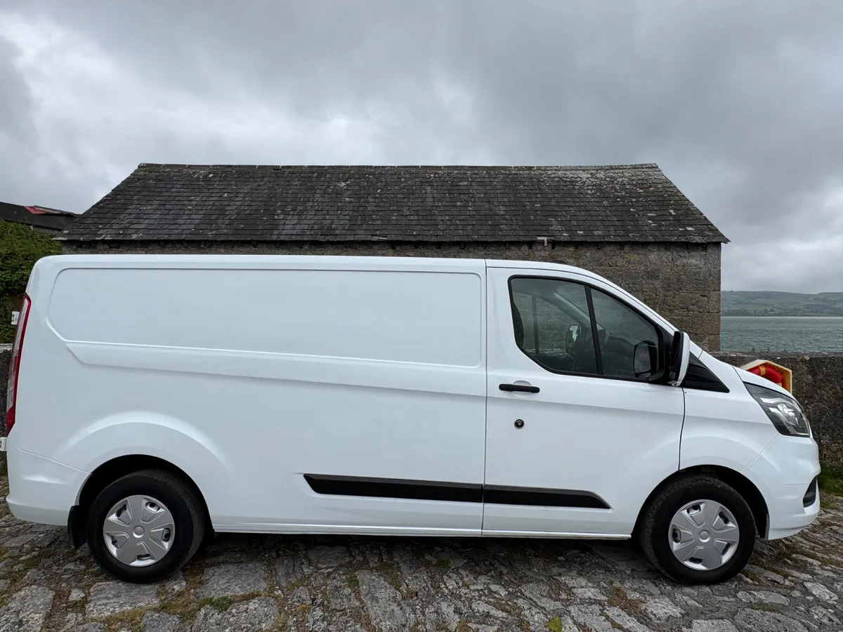 Ford Transit Custom Trend LWB - Image 4