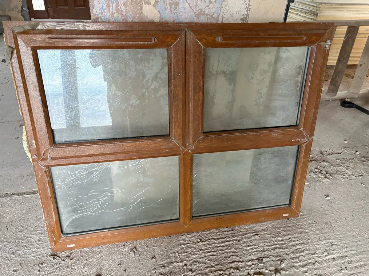 Front door and window - Image 3
