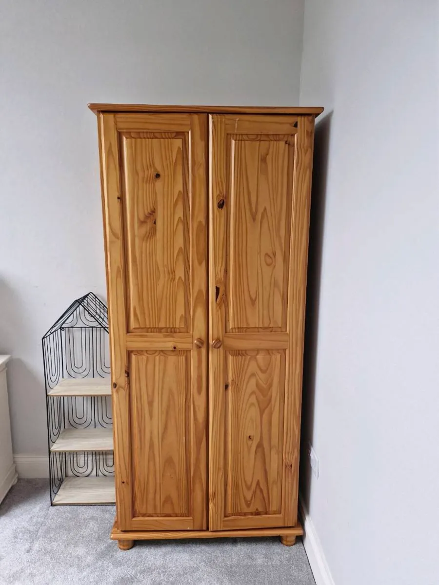 Pine wardrobe - Image 1