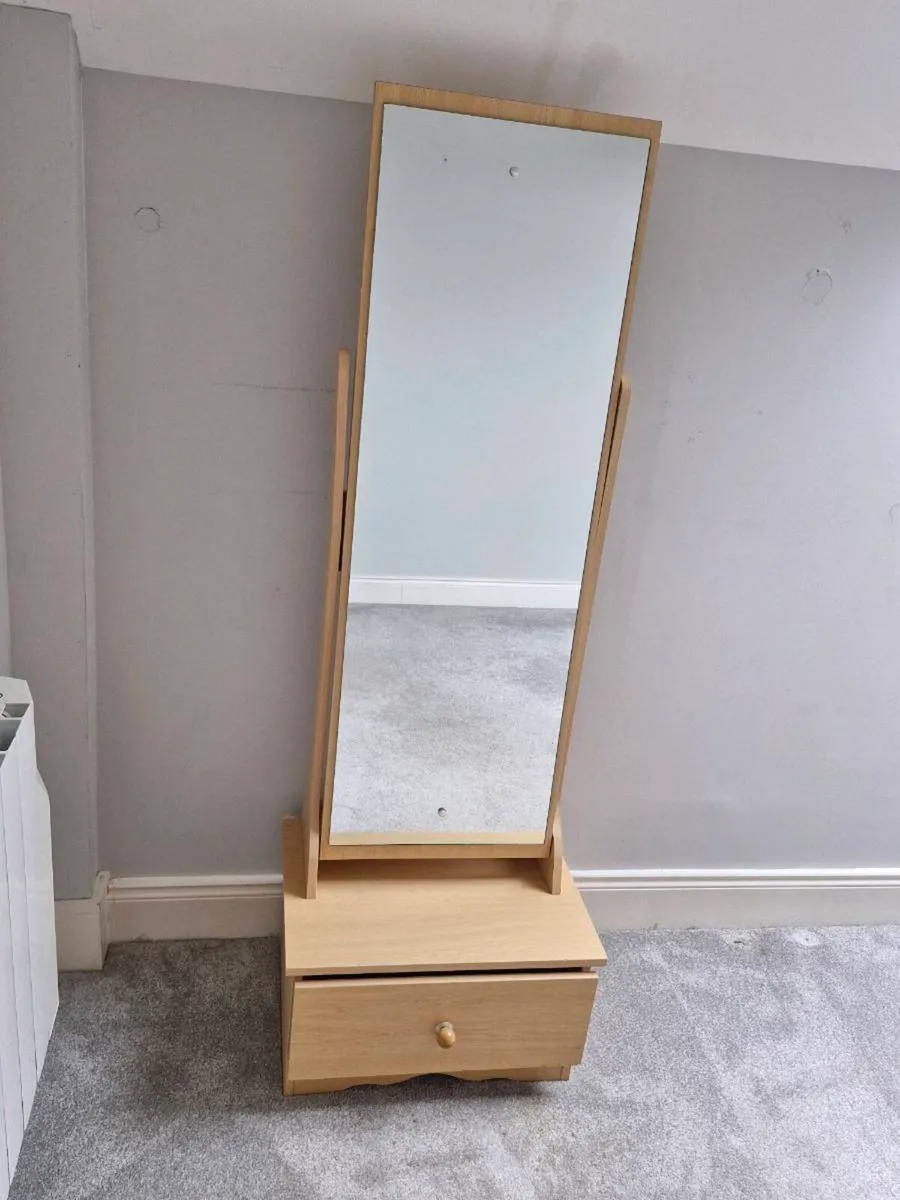 Long mirror with drawer