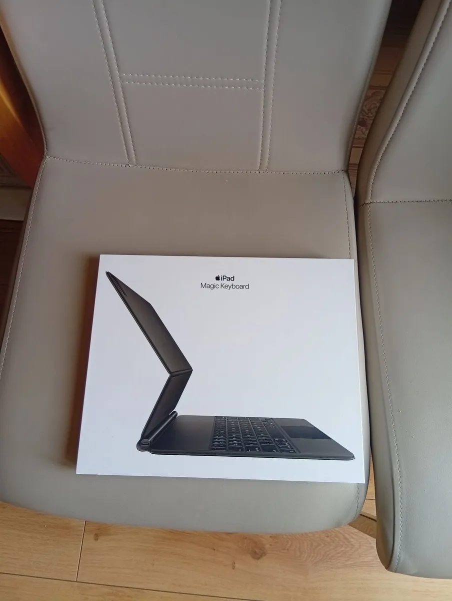 iPad magic keyboard 12.9 inch - Image 3