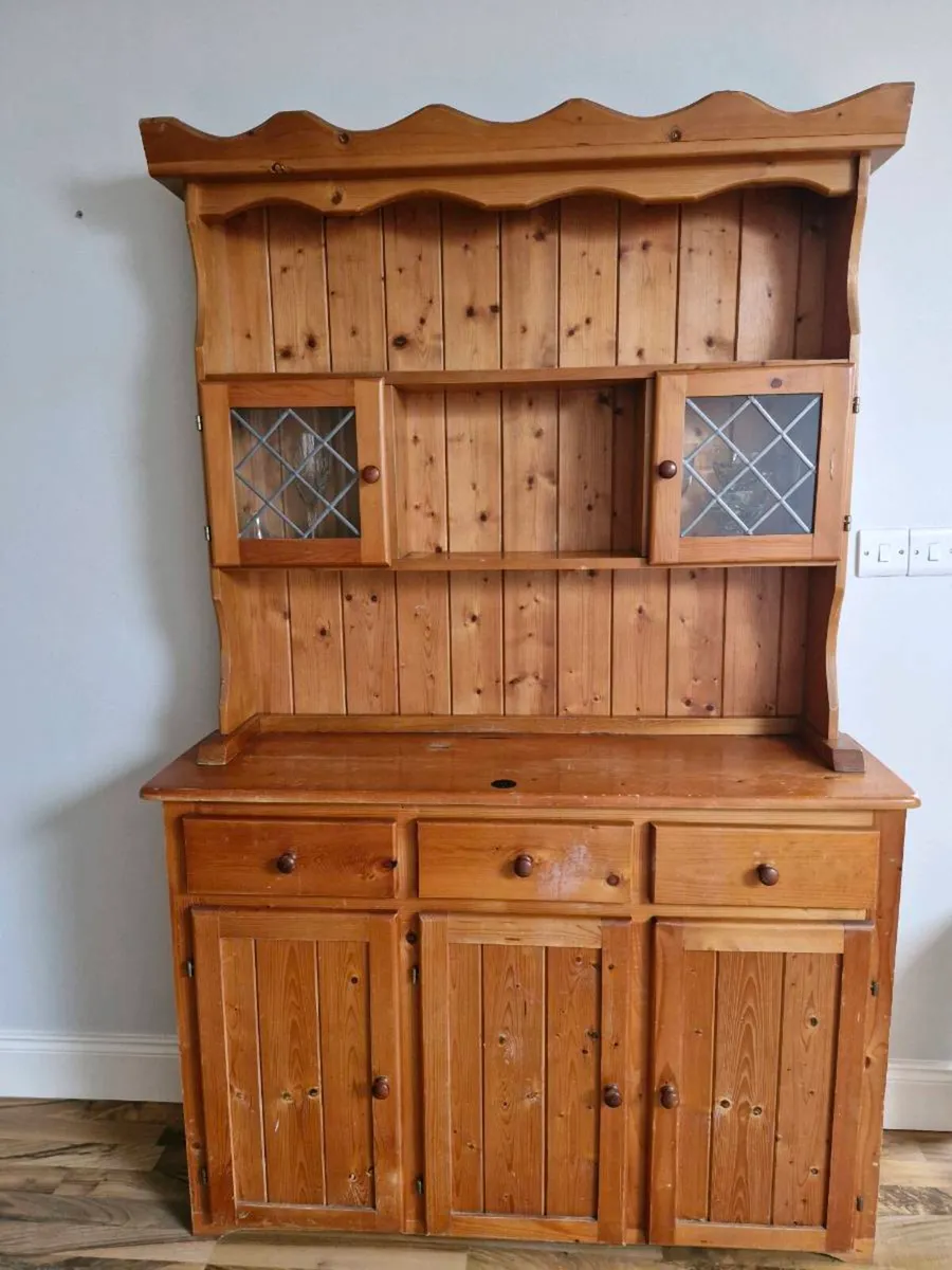 Pine kitchen dresser