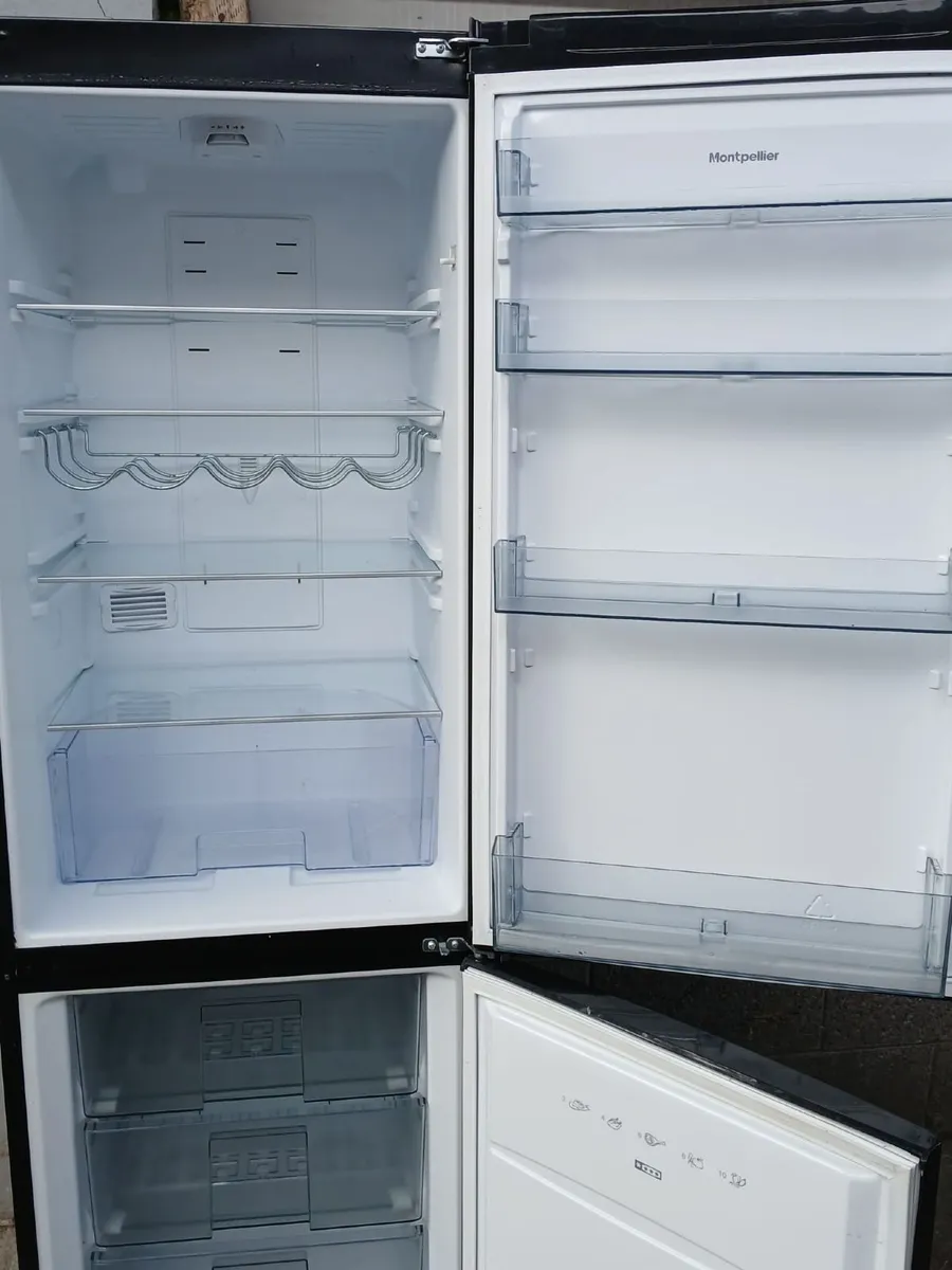 EX DISPLAY BRAN RECTRO STYLE FRIDGE AND FREEZER - Image 2